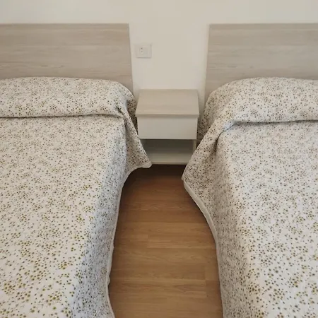 Piso Centrico Con Balcon En
