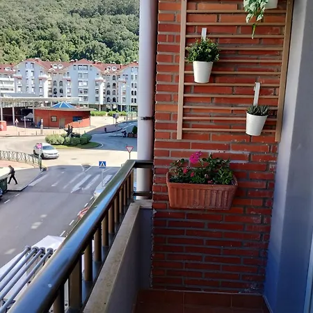 Apartment Piso Centrico Con Balcon En Santona