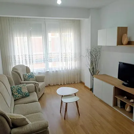 Piso Centrico Con Balcon En 公寓 Santoña