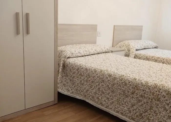 Piso Centrico Con Balcon En Santoña