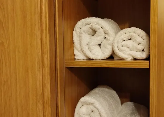 Piso Centrico Con Balcon En *