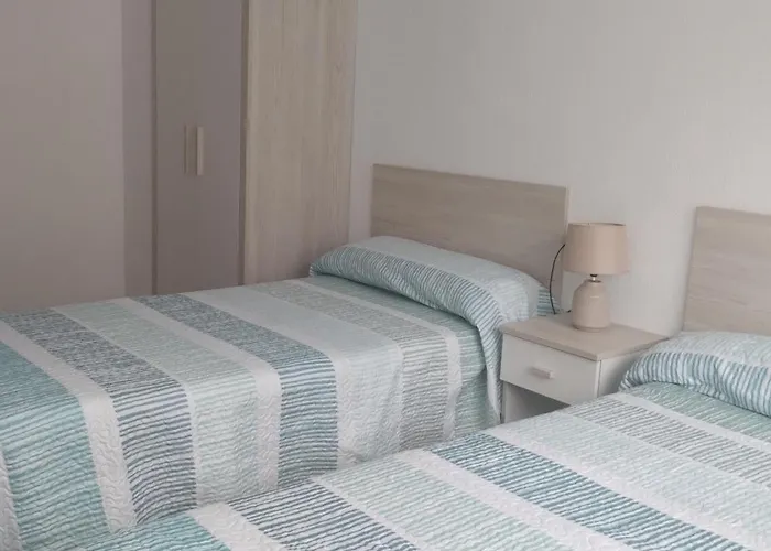 Piso Centrico Con Balcon En Apartmán Santoña